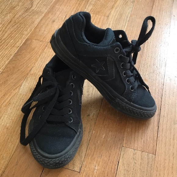 converse men's el distrito twill low top sneaker